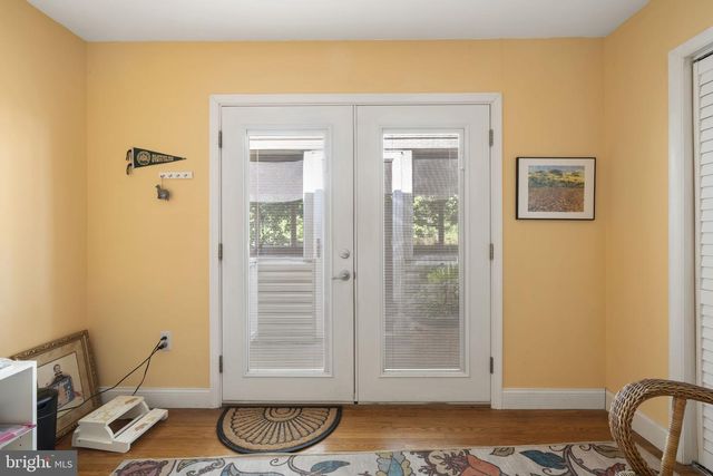 8807 HAWTHORNE LN, Wyndmoor, PA 19038