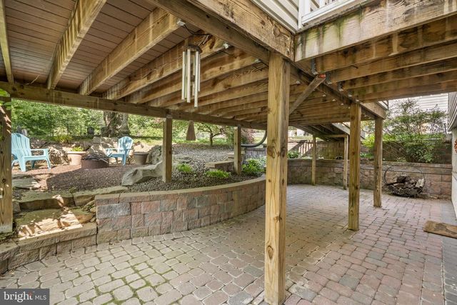 8807 HAWTHORNE LN, Wyndmoor, PA 19038