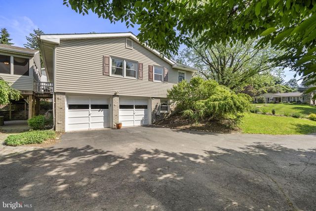 8807 HAWTHORNE LN, Wyndmoor, PA 19038