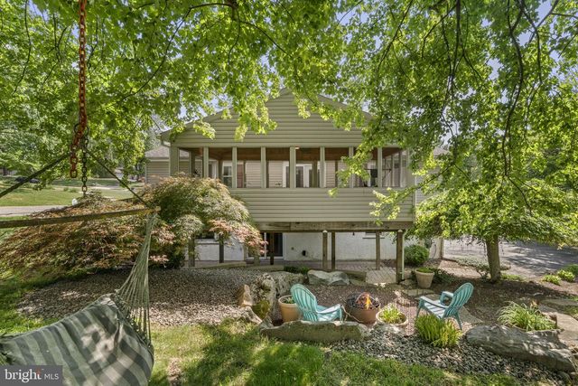 8807 HAWTHORNE LN, Wyndmoor, PA 19038