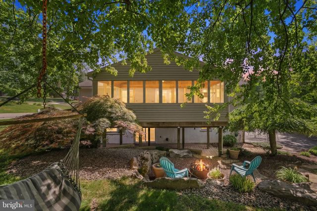 8807 HAWTHORNE LN, Wyndmoor, PA 19038