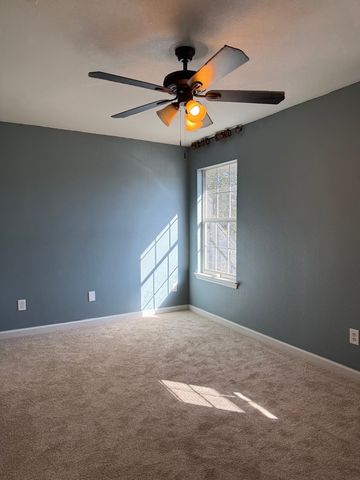 1221 Village Garden Drive, Azle, TX 76020