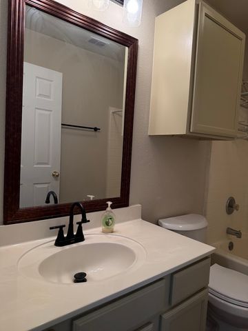 1221 Village Garden Drive, Azle, TX 76020