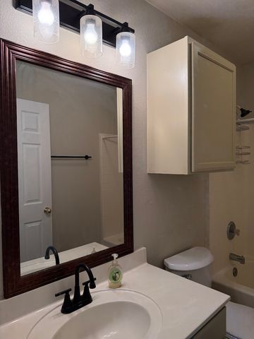 1221 Village Garden Drive, Azle, TX 76020