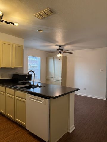 1221 Village Garden Drive, Azle, TX 76020