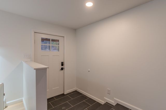 326 Glen Road, Newport City, VT 05855