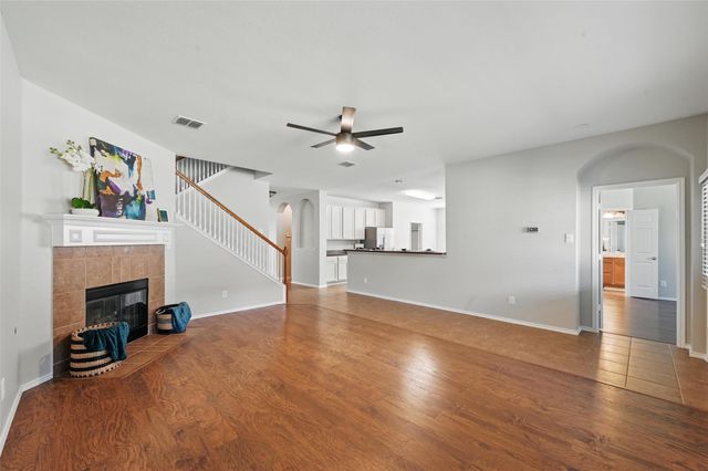 9122 Lockhart Drive, Arlington, TX 76002