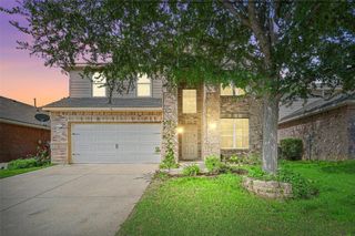 9122 Lockhart Drive, Arlington, TX 76002