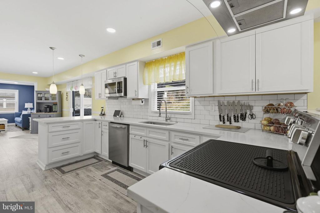 Image 10 of property listing at 505 FOSTER KNOLL DR, Joppa, MD 21085