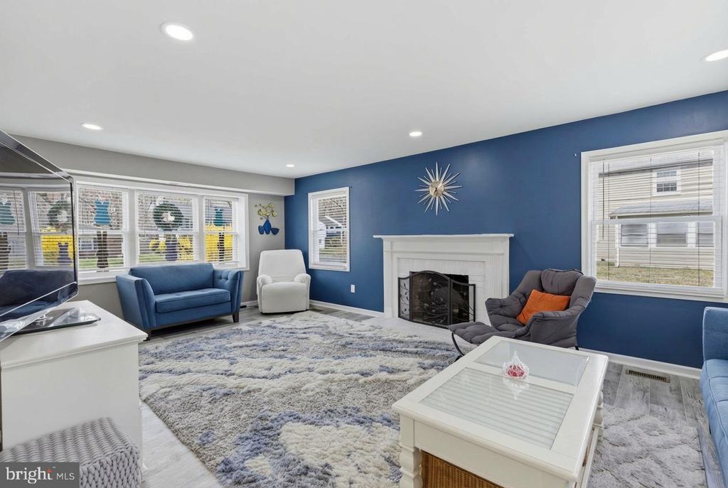 Image 5 of property listing at 505 FOSTER KNOLL DR, Joppa, MD 21085