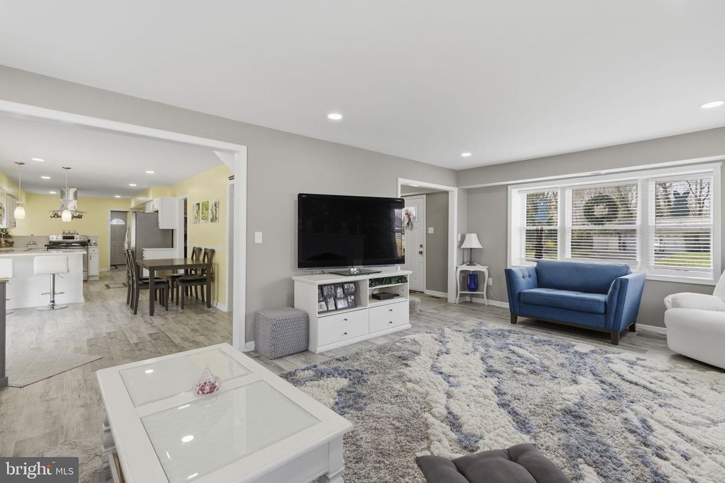 Image 6 of property listing at 505 FOSTER KNOLL DR, Joppa, MD 21085