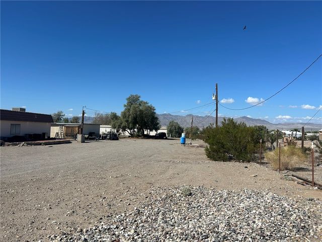 4539 S Calle Del Media, Fort Mohave, AZ 86426