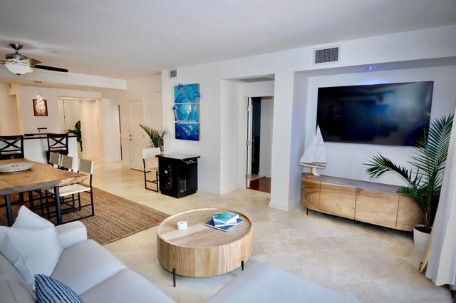 5410 La Jolla Blvd A111, La Jolla, CA 92037