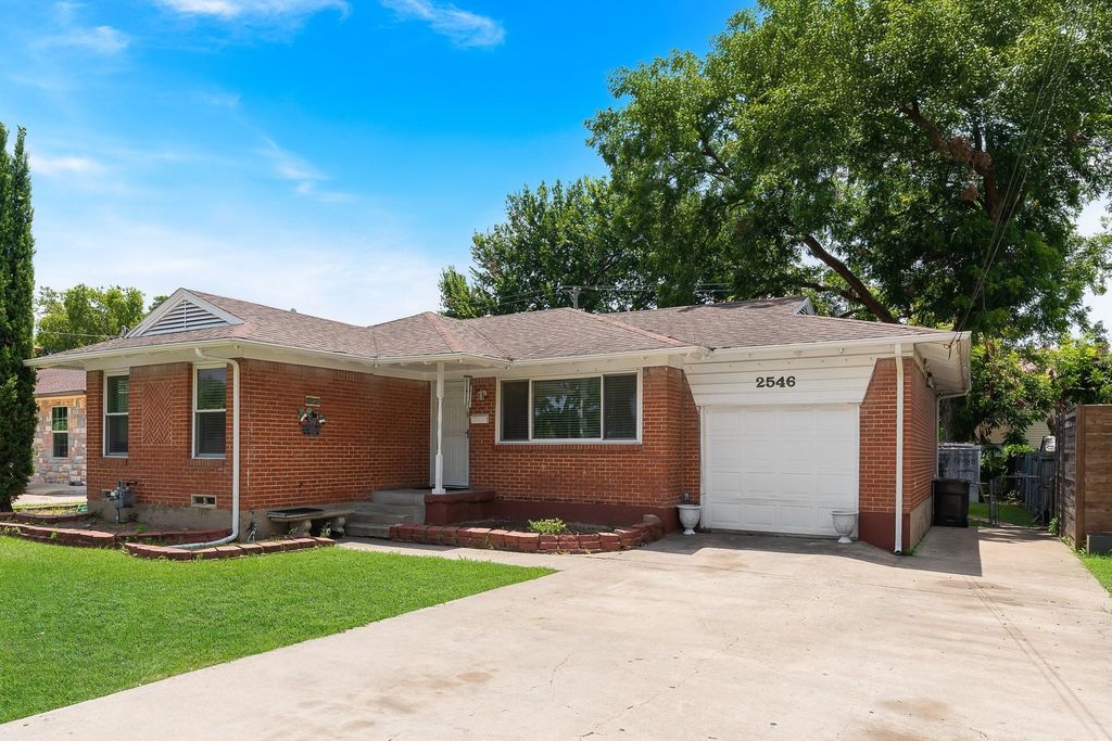 2546 Havenhurst Street, Farmers Branch, TX 75234 — exterior