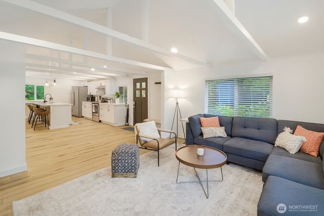 41 E Alderney Street, Union, WA 98592