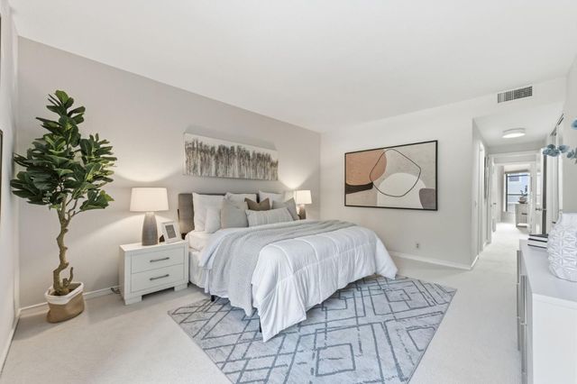 11 Hayward Avenue 1009, San Mateo, CA 94401