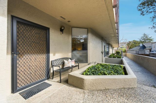 11 Hayward Avenue 1009, San Mateo, CA 94401