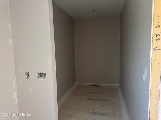 381 Robin Way, Shepherdsville, KY 40165