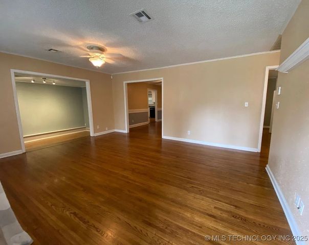 4637 S Trenton Avenue, Tulsa, OK 74105