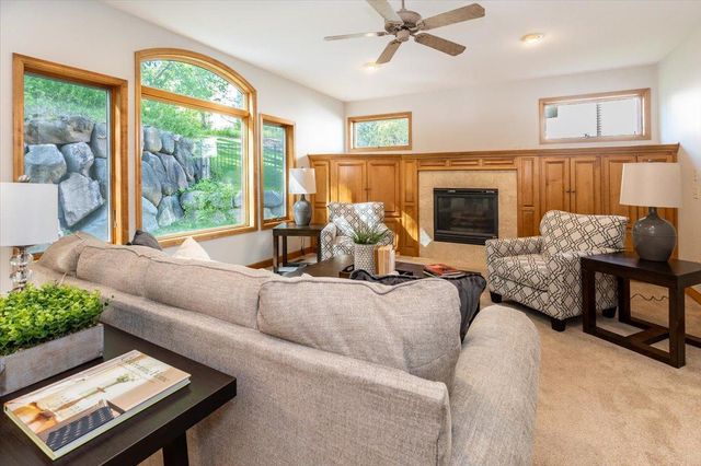 1476 Pinetree Pass, Eagan, MN 55122