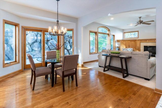 1476 Pinetree Pass, Eagan, MN 55122