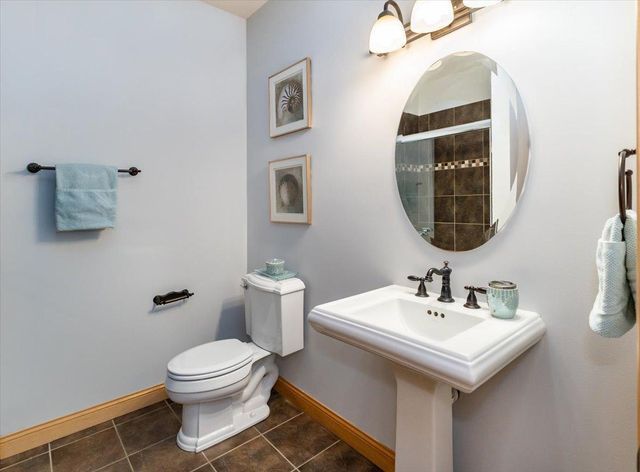 1476 Pinetree Pass, Eagan, MN 55122