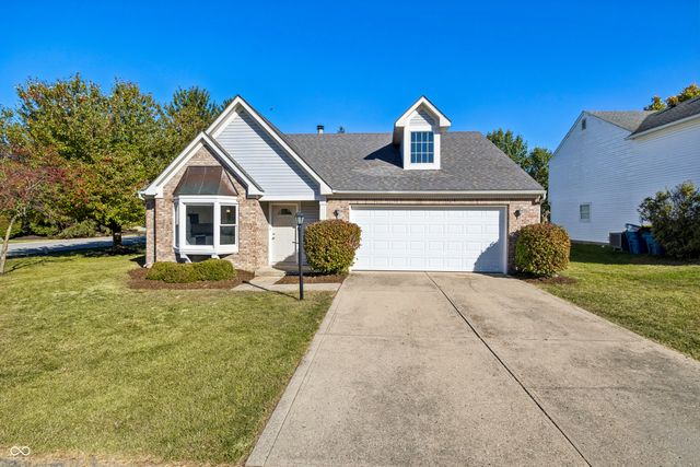 6230 Valleyview Drive, Fishers, IN 46038
