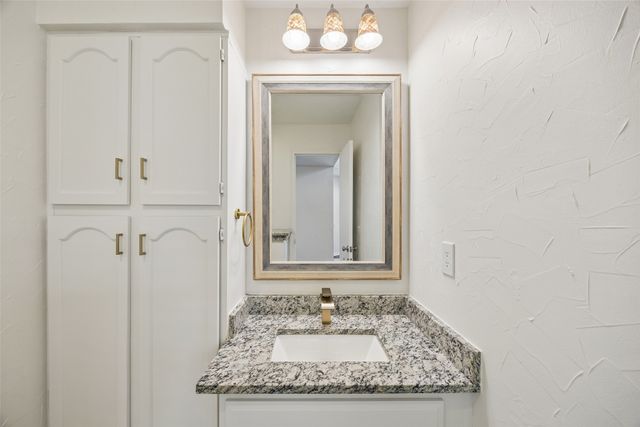 4111 Rosser Square, Dallas, TX 75244