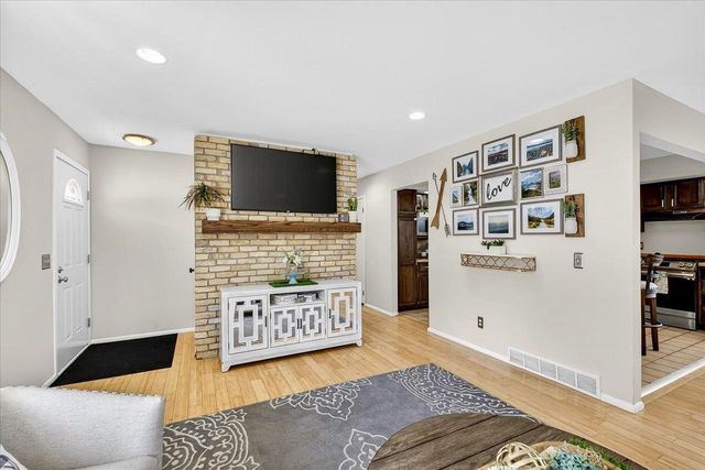 4706 Starker Avenue, Madison, WI 53716