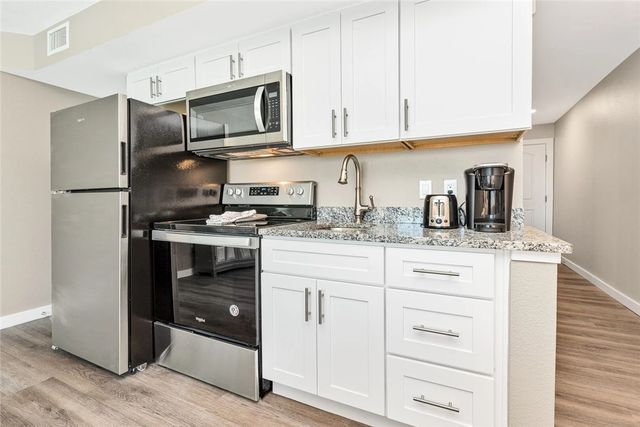 800 Sandcastle Dr 227, Port Aransas, TX 78373