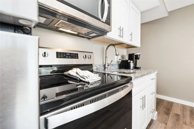 800 Sandcastle Dr 227, Port Aransas, TX 78373