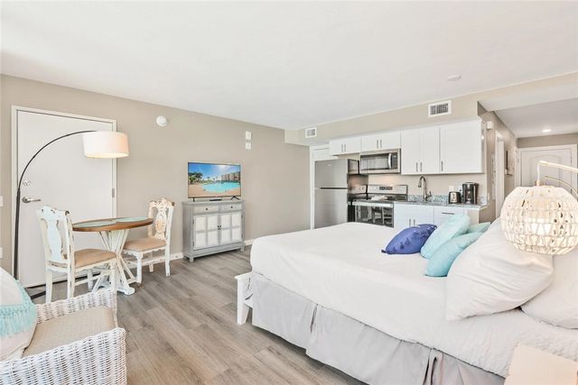 800 Sandcastle Dr 227, Port Aransas, TX 78373