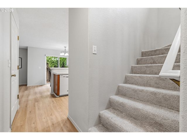 2987 Ne LANGE Ct, Hillsboro, OR 97124
