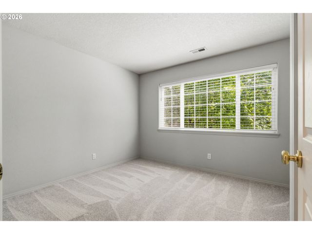 2987 Ne LANGE Ct, Hillsboro, OR 97124
