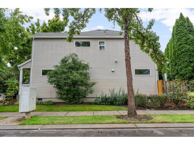 2987 Ne LANGE Ct, Hillsboro, OR 97124