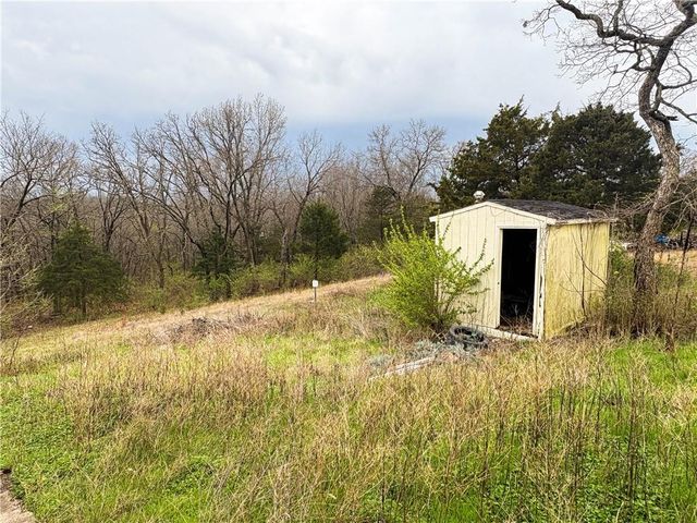 31982 Chesapeake Drive, Warsaw, MO 65355