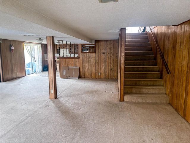 31982 Chesapeake Drive, Warsaw, MO 65355