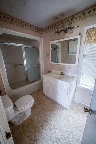 31982 Chesapeake Drive, Warsaw, MO 65355