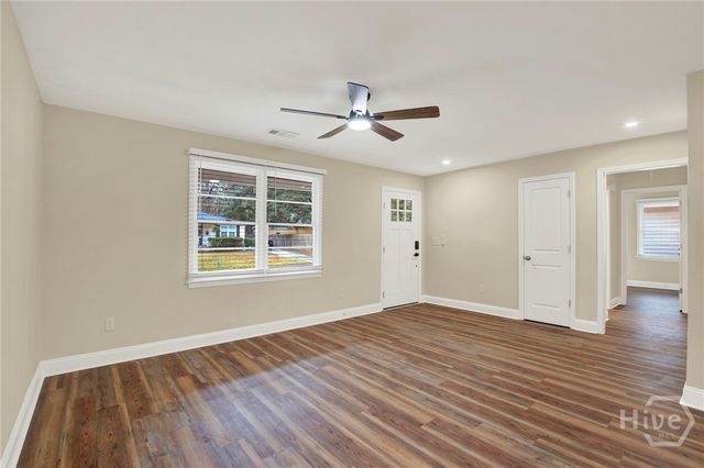 1307 E 70th Street, Savannah, GA 31404