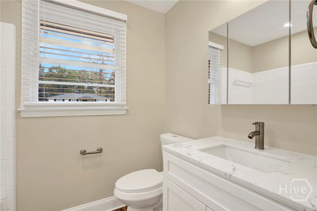 1307 E 70th Street, Savannah, GA 31404