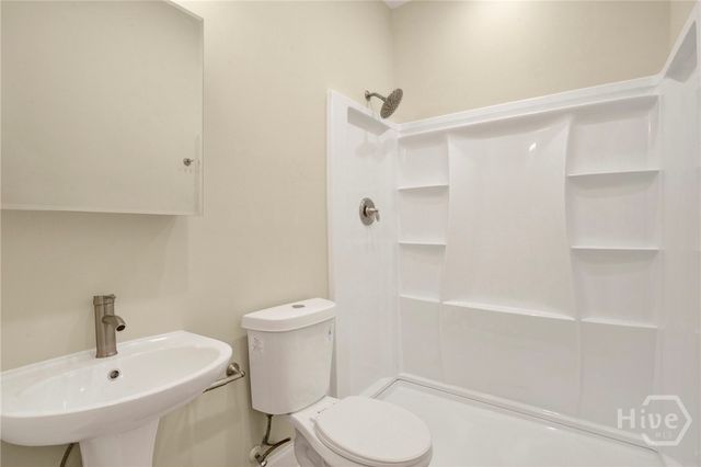 1307 E 70th Street, Savannah, GA 31404