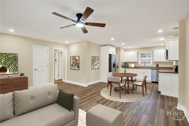 1307 E 70th Street, Savannah, GA 31404