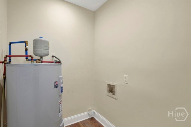 1307 E 70th Street, Savannah, GA 31404