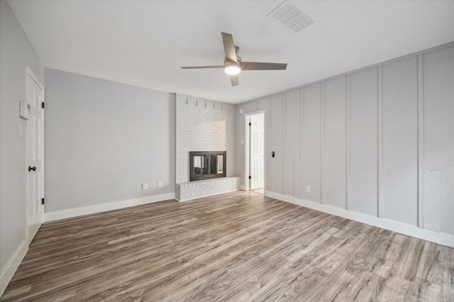 2007 Seven Oaks Drive, Kingwood, TX 77339