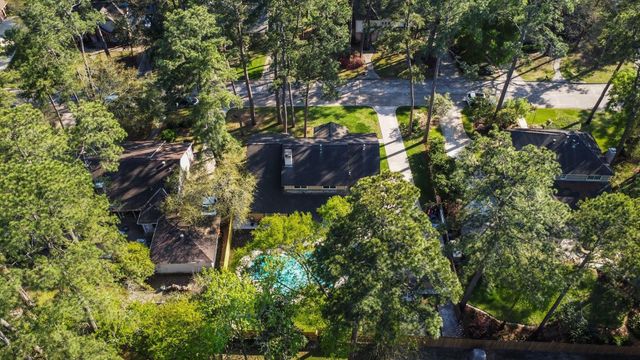 2007 Seven Oaks Drive, Kingwood, TX 77339