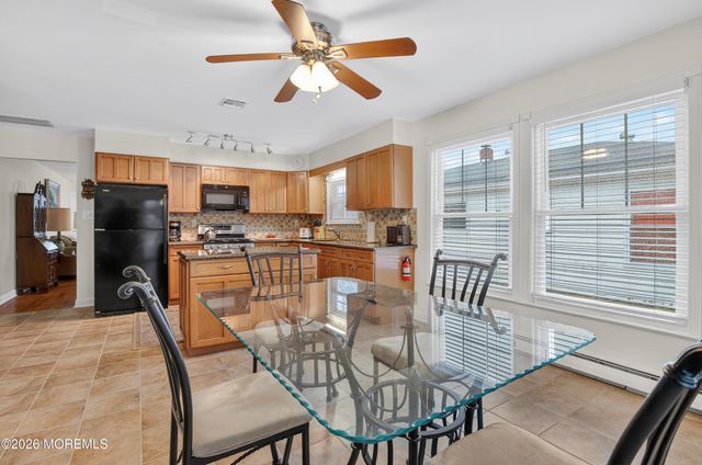 241 Charlotteville Drive N, Toms River, NJ 08757