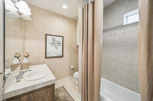 5417 Dickson Street A, Houston, TX 77007