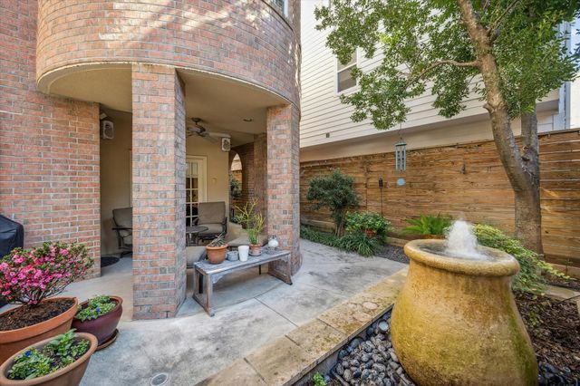 5417 Dickson Street A, Houston, TX 77007