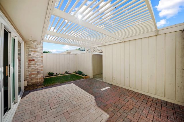 2218 Winrock Boulevard 177, Houston, TX 77057