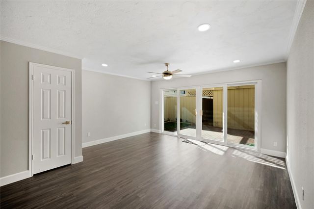 2218 Winrock Boulevard 177, Houston, TX 77057